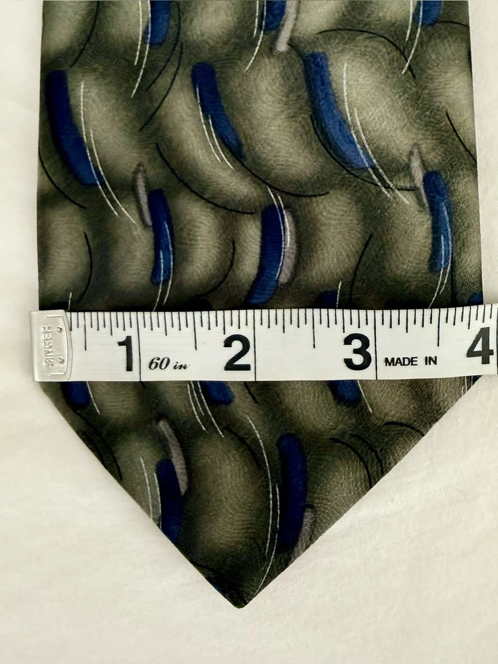 Towncraft Vintage Men’s Necktie Gray Blue Abstract Geometric Office 57.5” Long